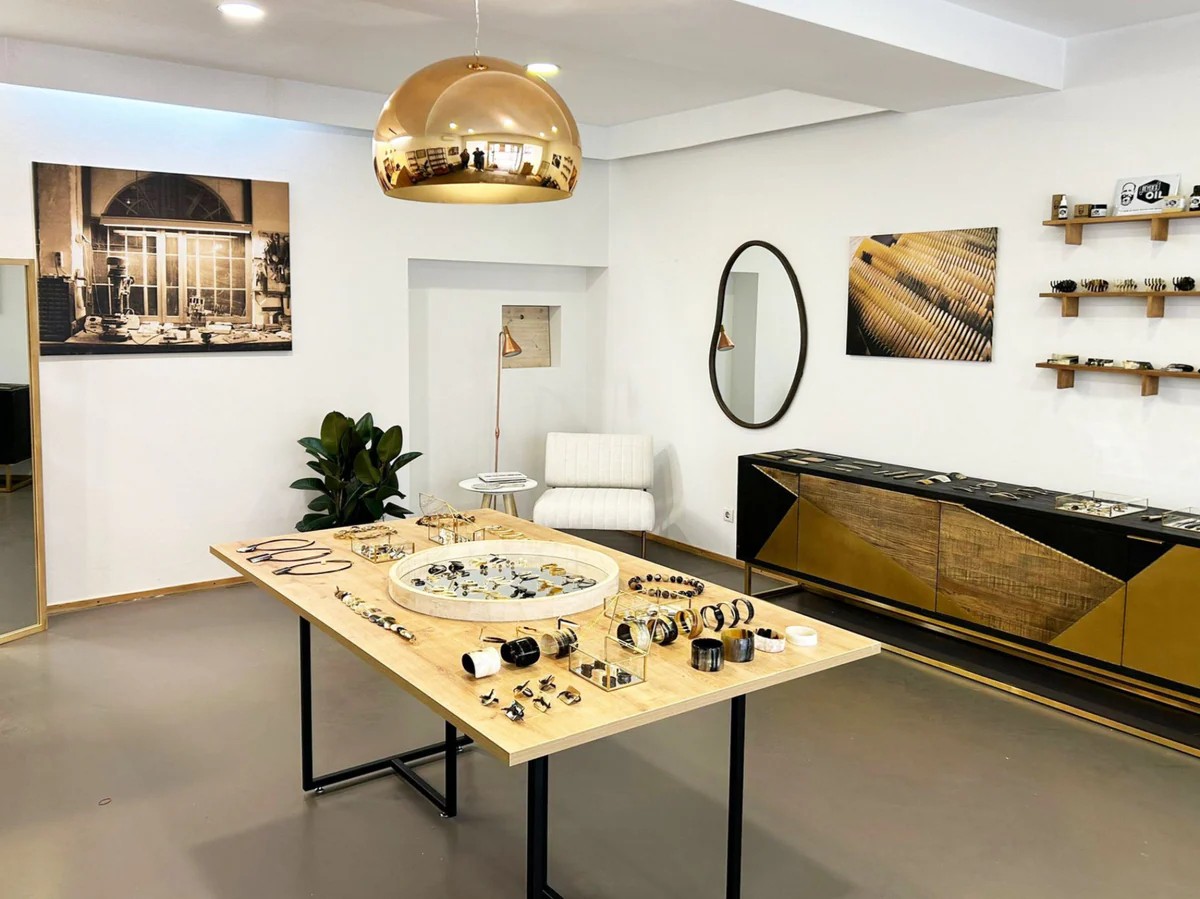 Hornmanufaktur Petz interior of the shop in Graz